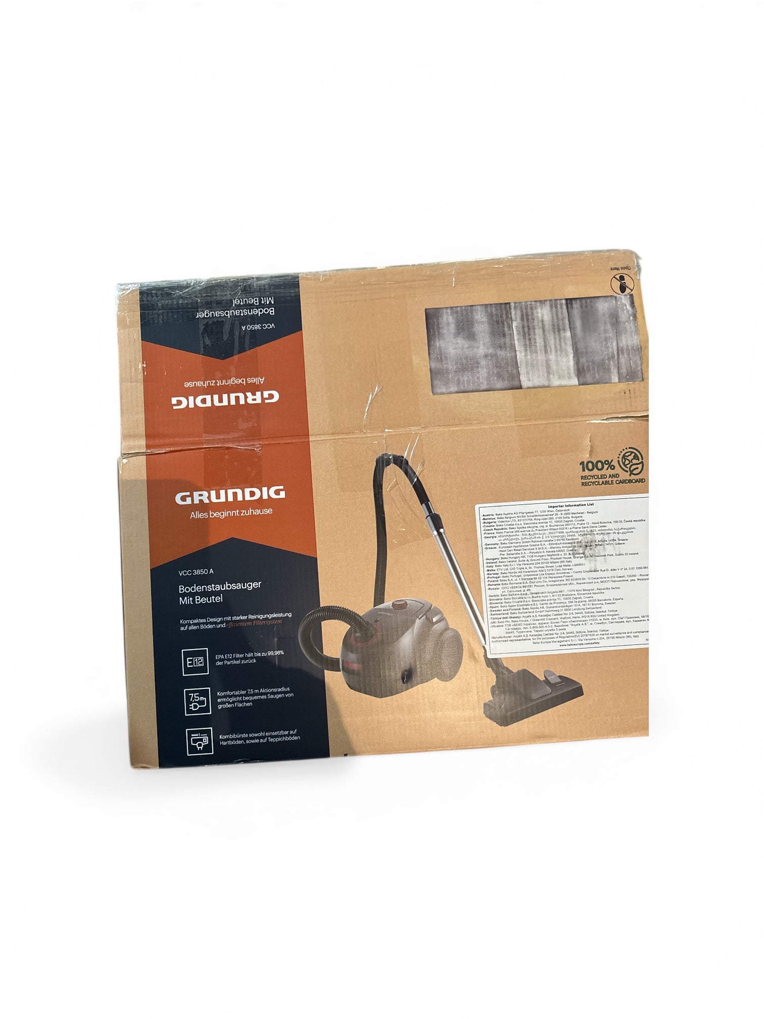 Bodenstaubsauger der Firma Grundig, Model:VCC 3850 A , mit Beutel, 800W, 2,1 L, Schwarz/Rot ( Retoure,Gebraucht, Zustand: wie neu )
