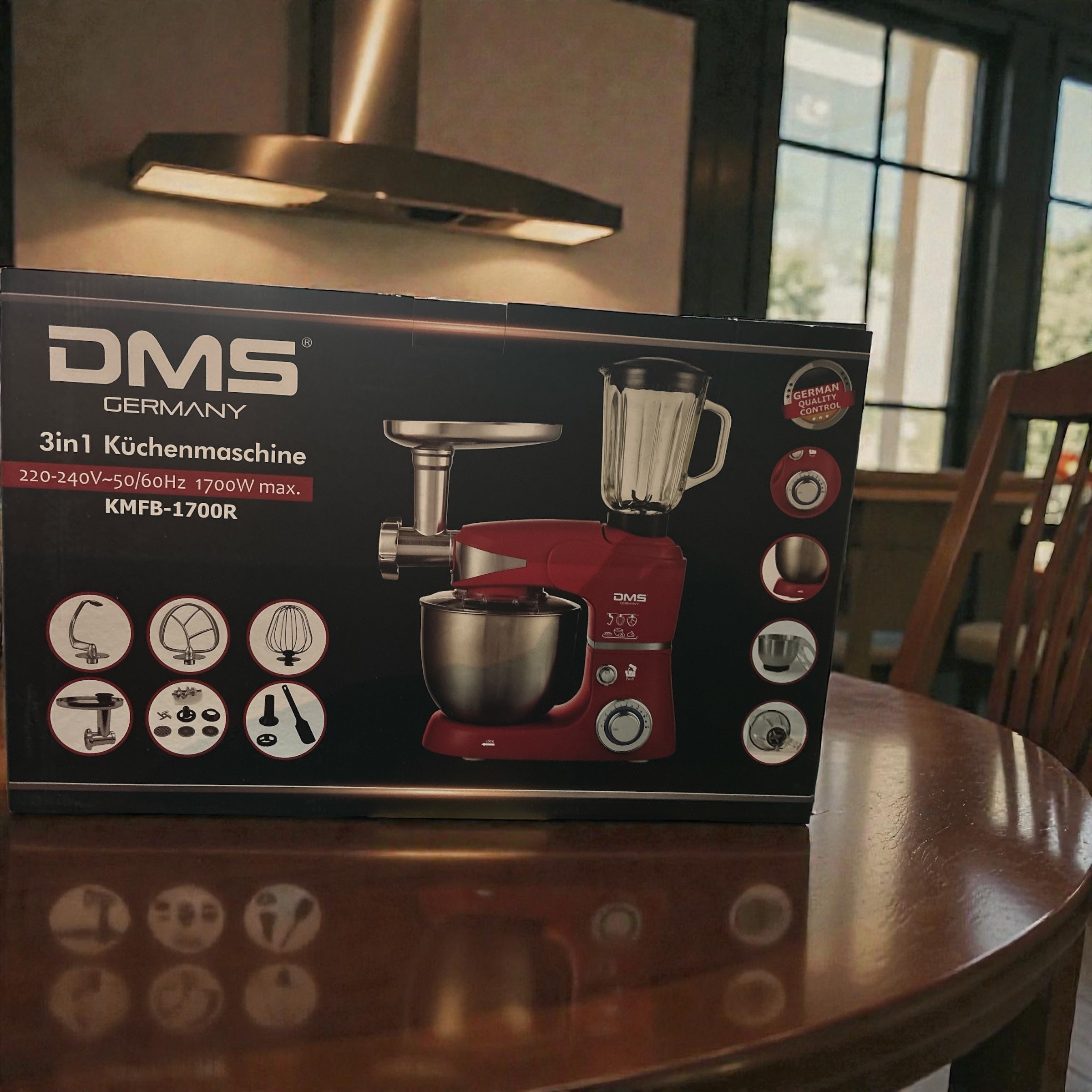 DMS 3 in 1 Küchenmaschine | Knetmaschine und Rührmaschine in einer 5 L Edelstahlschüssel mit Deckel | Fleischwolf | Mixer/Icecrusher | 6 Geschwindigkeitsstufen | Spritzschutz | Leistung 1700W | Rot