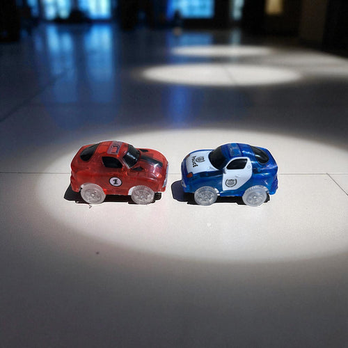 2er Set Spielzeugauto Magic Tracks Mit LED Beleuchtung Spielzeugautos