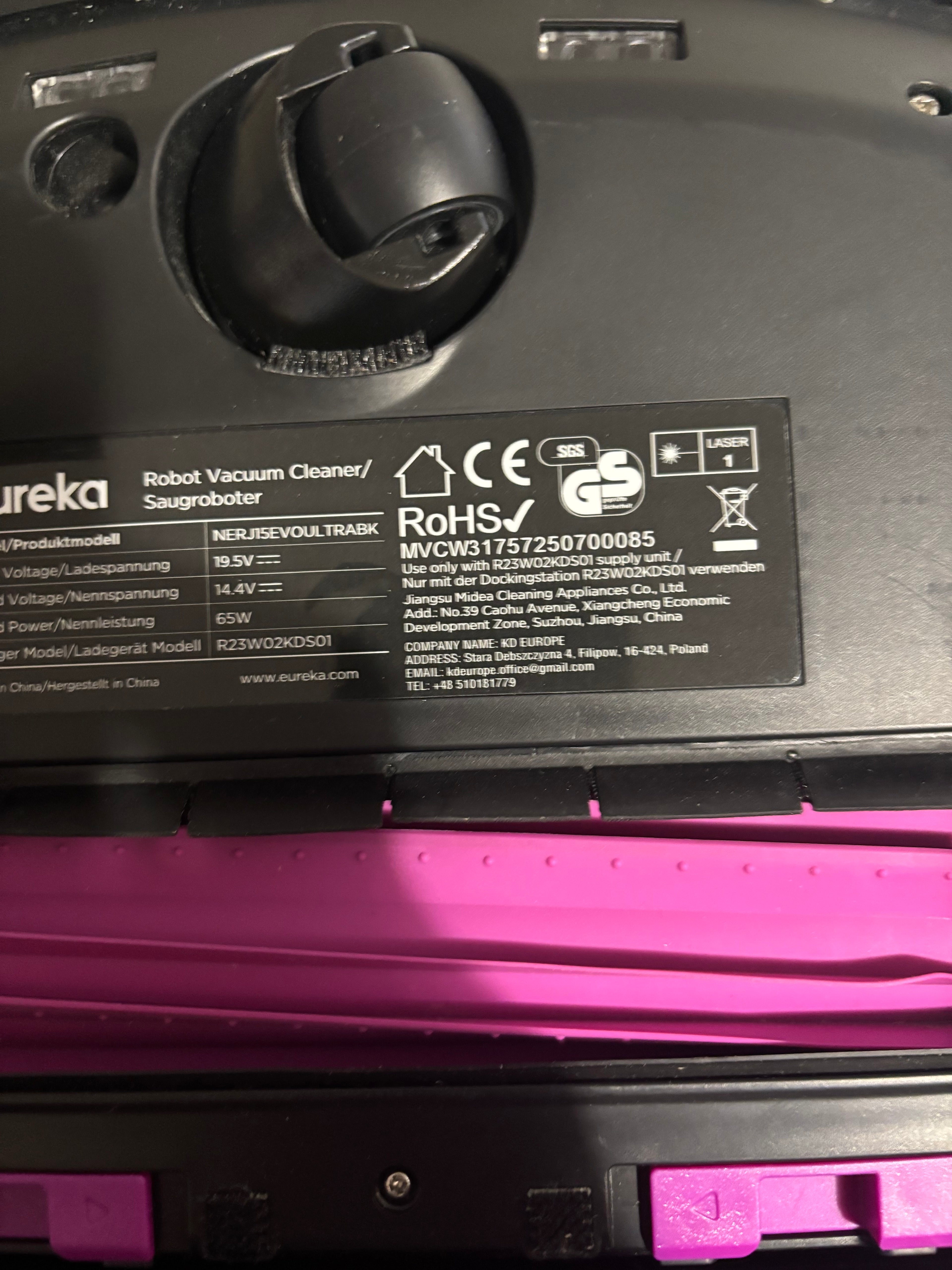 Saugroboter der Firma Eureka, Model: J15 Evo Ultra  mit Wischfunktion Absaugstation, 22000 Pa Saugkraft (Retoure, Gebraucht : Zustand sehr gut))