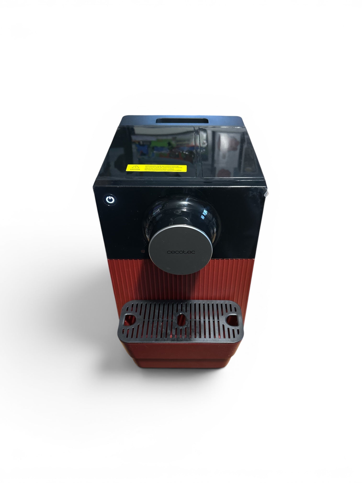 Kaffeevollautomat der Firma Cecotec, Model  Cremmaet Cube Red. 1350 W, Zustand: Gebraucht: sehr gut